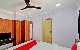 Oyo Flagship Hotel Days Inn Premium